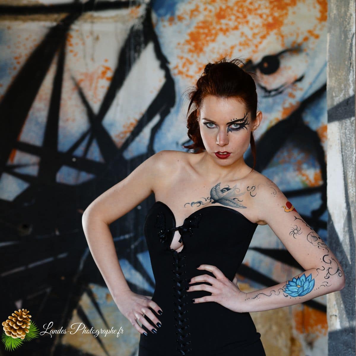 🎸 Contraste Rock et Élégance : Séance Portrait d'Agnès dans la friche « Bel Sito » à Floirac Victorian’s secret