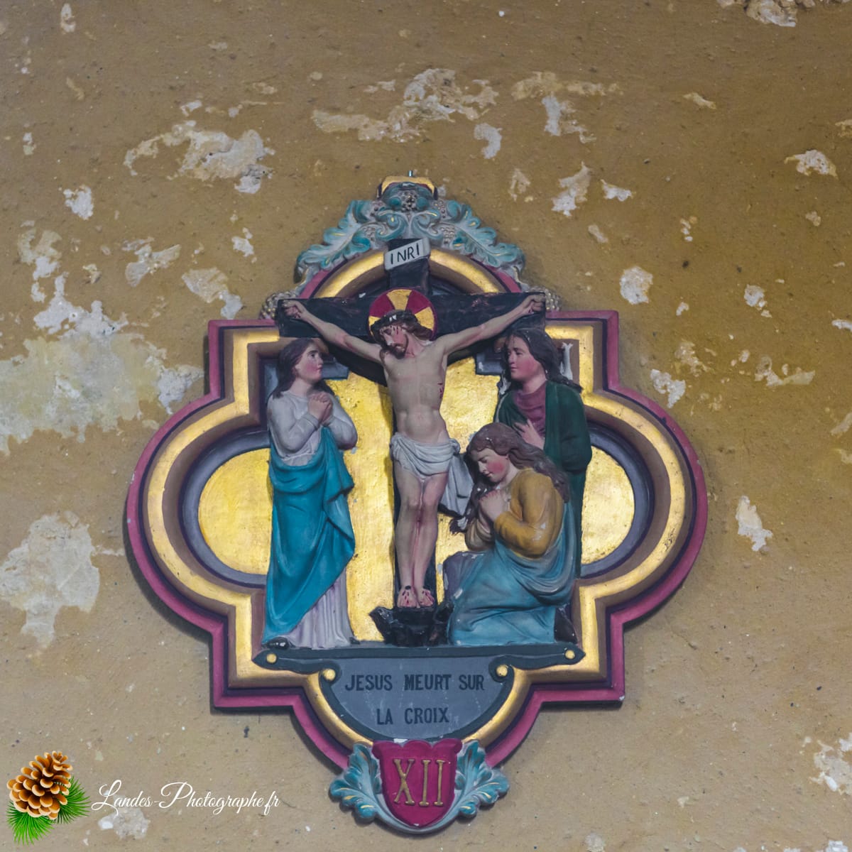 🗝️ L'Église Saint-Pierre d'Angresse : Du Roman au Gothique Église Saint-Pierre d