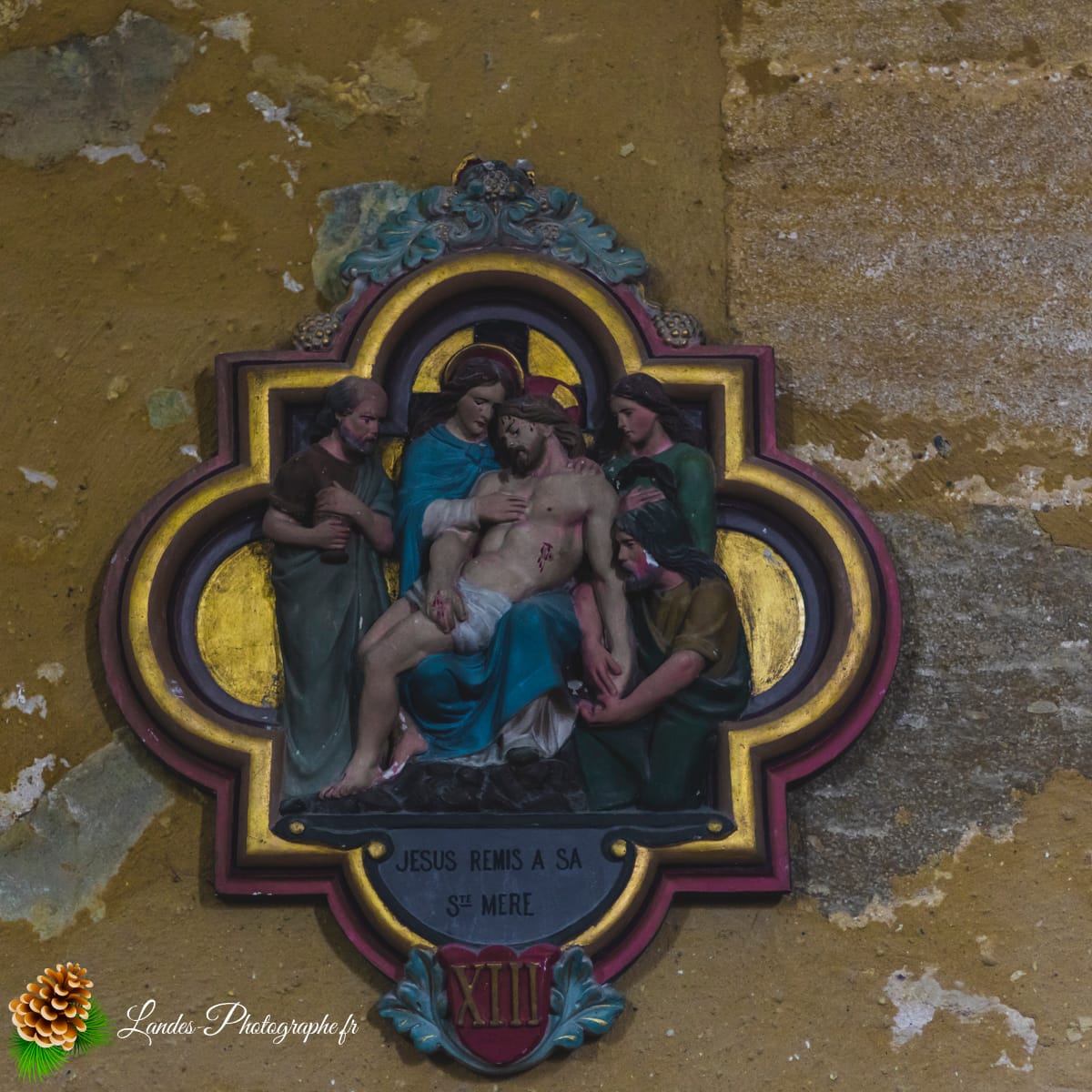 🗝️ L'Église Saint-Pierre d'Angresse : Du Roman au Gothique Église Saint-Pierre d