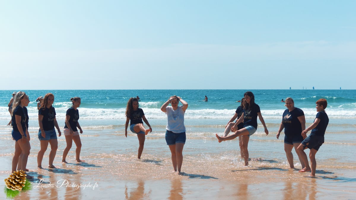 🎉 EVJF de Charlotte : L'été, le Sable et les Amies à Capbreton EVJF de Charlotte