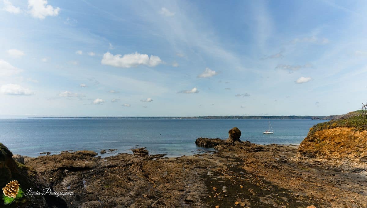 🏖️ Plage de Trez Rouz : Lumière et Patrimoine sur l'Anse de Camaret Plage de Trez Rouz