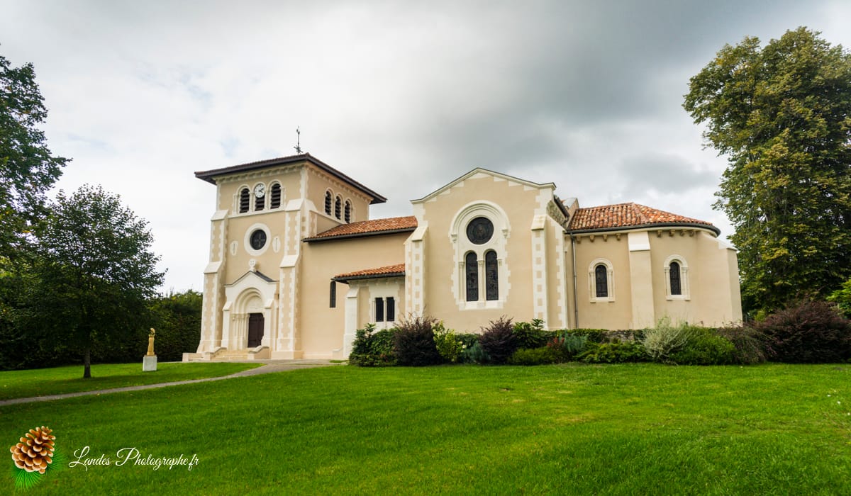 🕊️ L'Église Saint-Sever de Tosse : Entre Roman et Néo-Landais Église Saint-Sever de Tosse