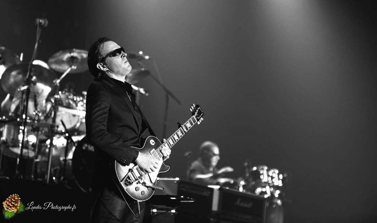 🎸 Joe Bonamassa en live à la Patinoire Mériadeck de Bordeaux Joe Bonamassa à la Patinoire Mériadeck de Bordeaux