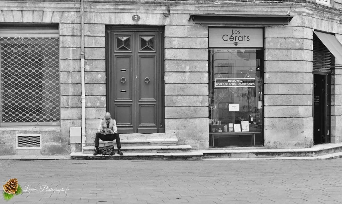 📸 Chroniques de la Rue : Street Photographie à Bordeaux Street Photo a Bordeaux
