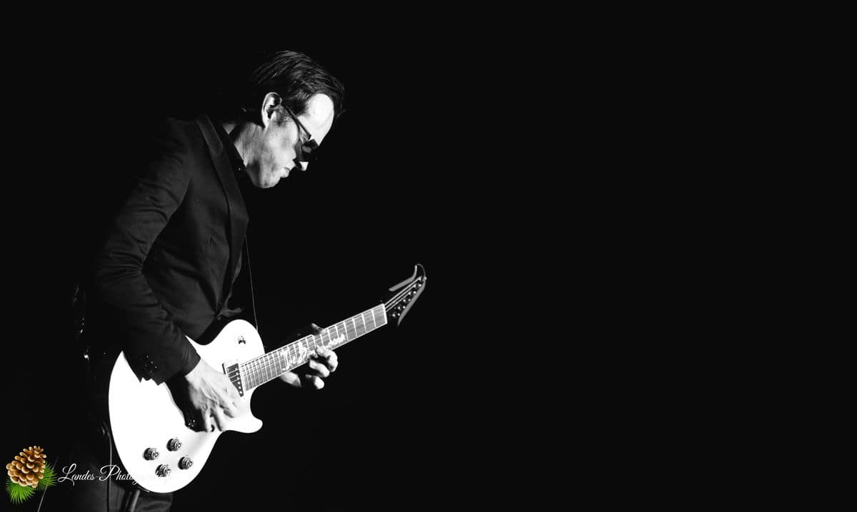 🎸 Joe Bonamassa en live à la Patinoire Mériadeck de Bordeaux Joe Bonamassa à la Patinoire Mériadeck de Bordeaux