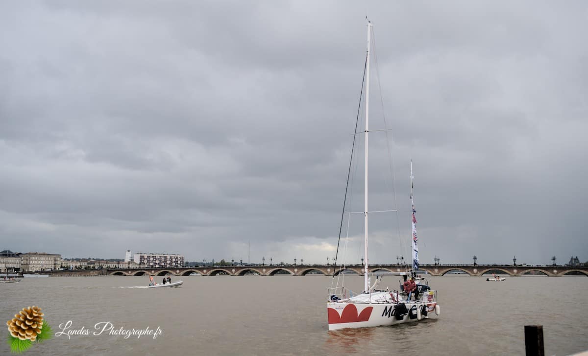 ⛵ Solitaire du Figaro - Eric Bompard : L'Arrivée Épique à Bordeaux Solitaire du Figaro