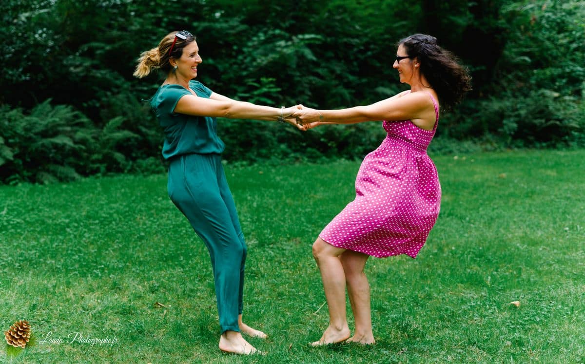 👭 Portrait de Sœurs : Mathilde et Laurence au Bois de Fontaine Mathilde et Laurence