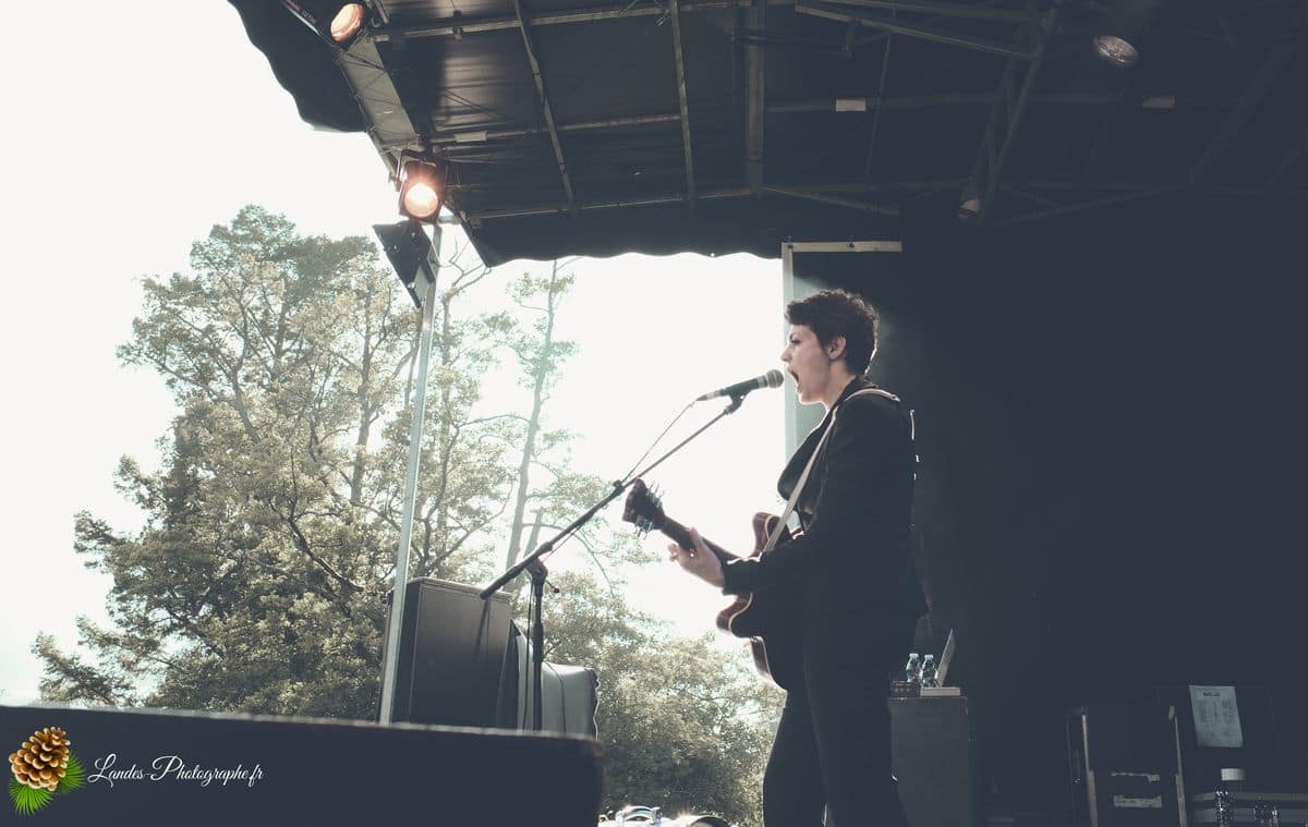 🎶 Mell en concert au Festival En Bonne Voix 2014 Mell en live au Festival En Bonne Voix 2014