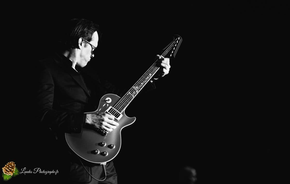 🎸 Joe Bonamassa en live à la Patinoire Mériadeck de Bordeaux Joe Bonamassa à la Patinoire Mériadeck de Bordeaux