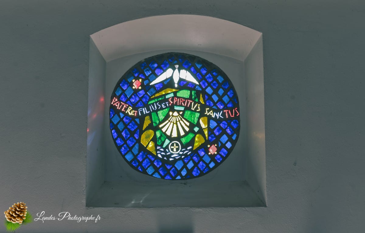 ⛪ L'église Saint-Éloi de Roscanvel L’église Saint Éloi à Roscanvel