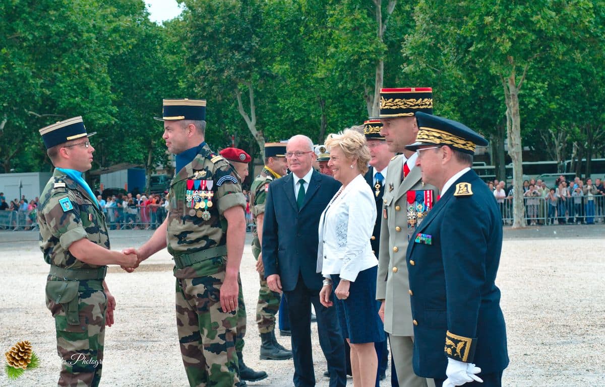 đ«đ· SolennitĂ© RĂ©publicaine : Reportage de la CĂ©rĂ©monie du 14 Juillet Ă Bordeaux CĂ©rĂ©monie du 14 Juillet Ă Bordeaux