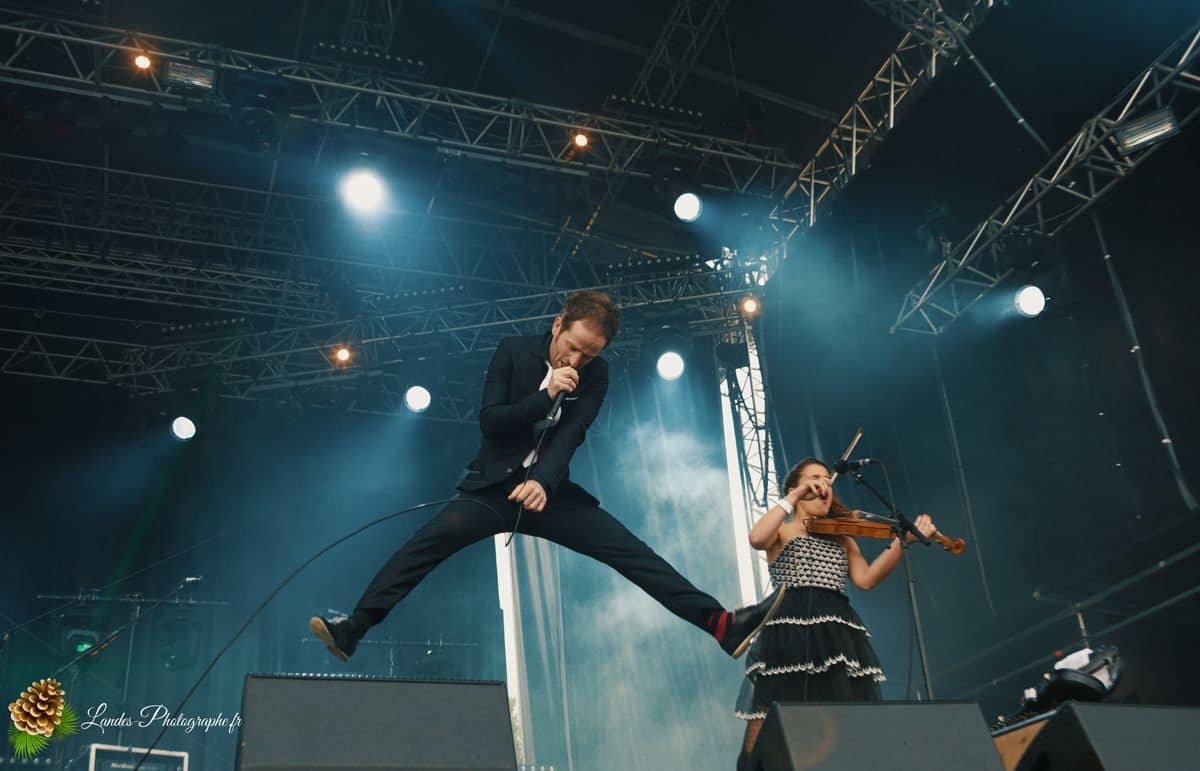 🎸 Dionysos en Concert au Garorock 2012 : La Folie Scénique de Mathias Malzieu Dionysos en concert au Festival Garorock 2012
