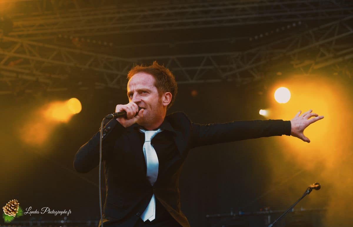 🎸 Dionysos en Concert au Garorock 2012 : La Folie Scénique de Mathias Malzieu Dionysos en concert au Festival Garorock 2012