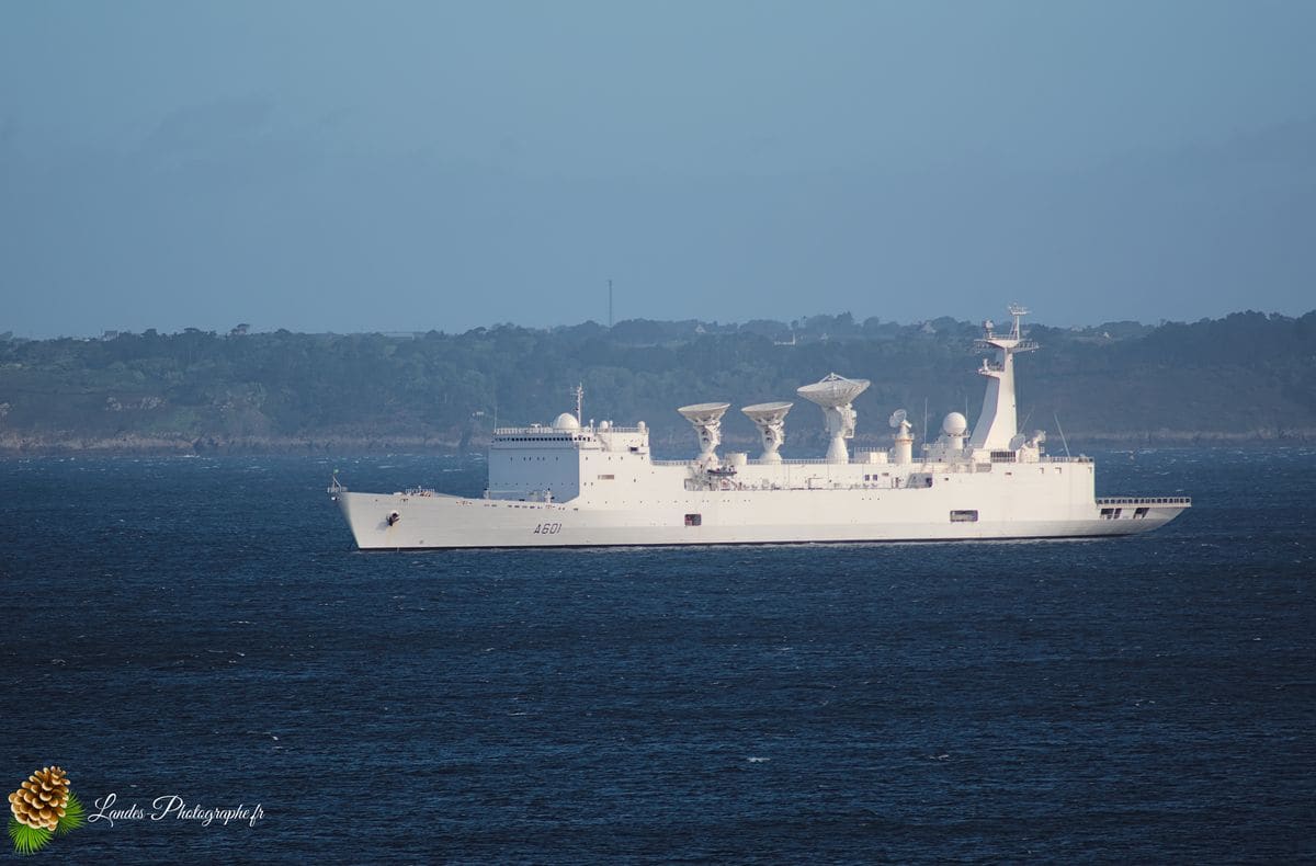 🚢 Le Monge : Immersion dans l'univers de la Marine NationaleLe Monge Le Monge