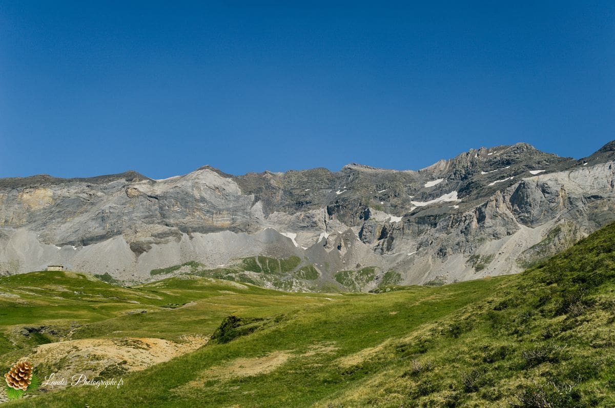 đ L'Ăpique Silence de Troumouse : Grandeur UNESCO et Respect Montagnard Cirque de Troumouse