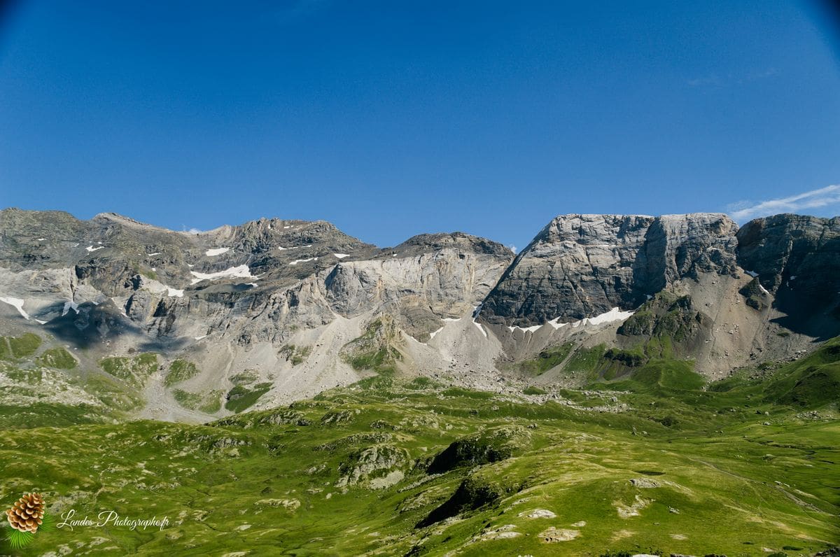 đ L'Ăpique Silence de Troumouse : Grandeur UNESCO et Respect Montagnard Cirque de Troumouse
