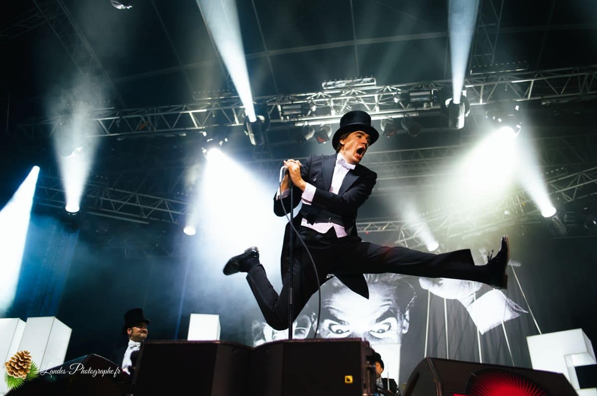 Accueil The Hives en concert au Garorock 2012