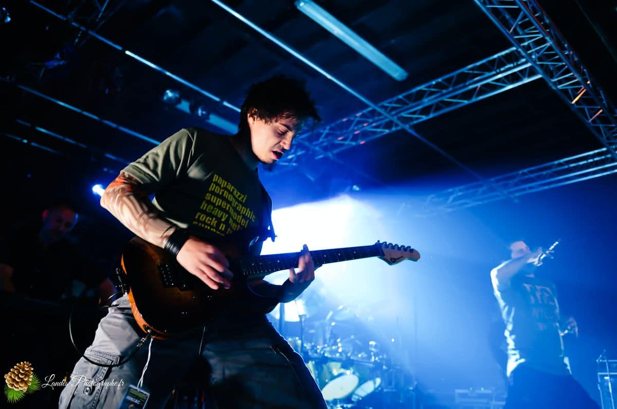 🤘 E-Breed : La Rage Bordelaise au Big Fuzz de Jonzac 2012 E-Breed en concert au Big Fuzz de Jonzac 2012