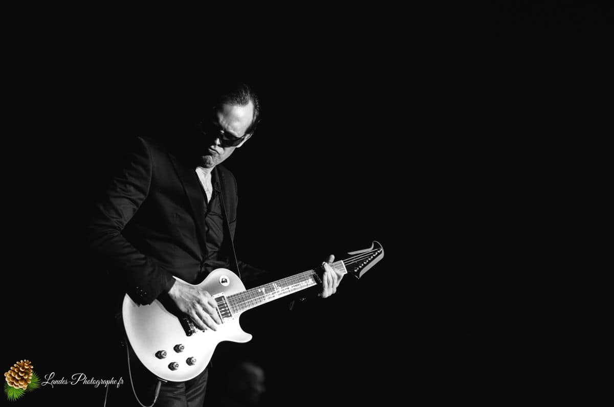 🎸 Joe Bonamassa en live à la Patinoire Mériadeck de Bordeaux Joe Bonamassa à la Patinoire Mériadeck de Bordeaux