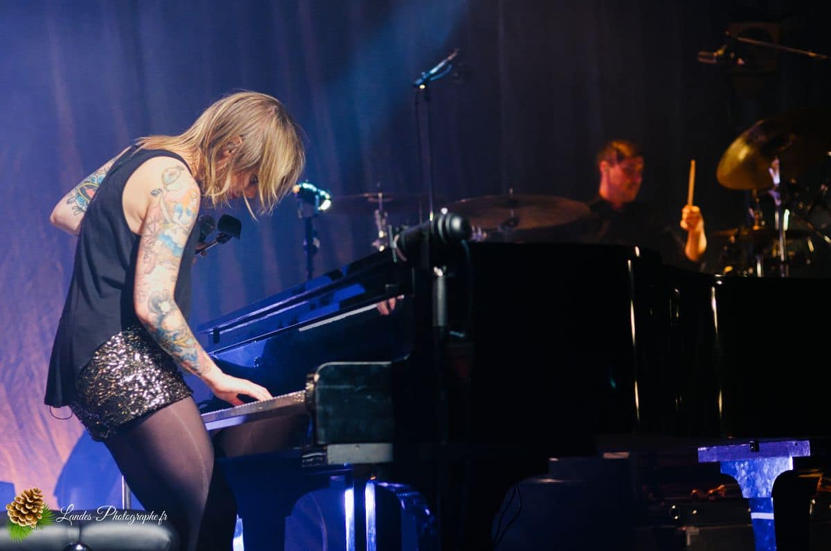 🎹 Cœur de Pirate : Intimité et Mélancolie à la Rock School Barbey de Bordeaux Cœur de Pirate à la Rock School Barbey de Bordeaux