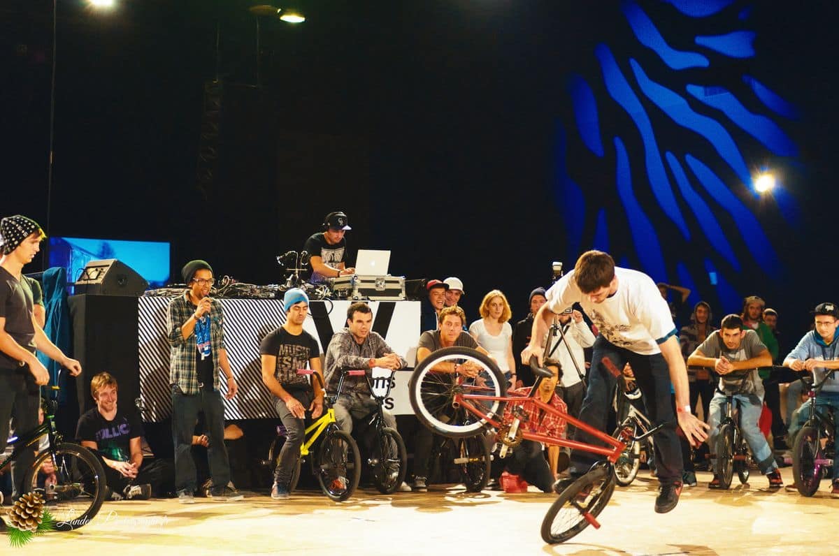 🚲 Flat BMX : Le Reportage Officiel aux Vibrations Urbaines 2010 de Pessac Flat BMX aux Vibrations Urbaines 2010