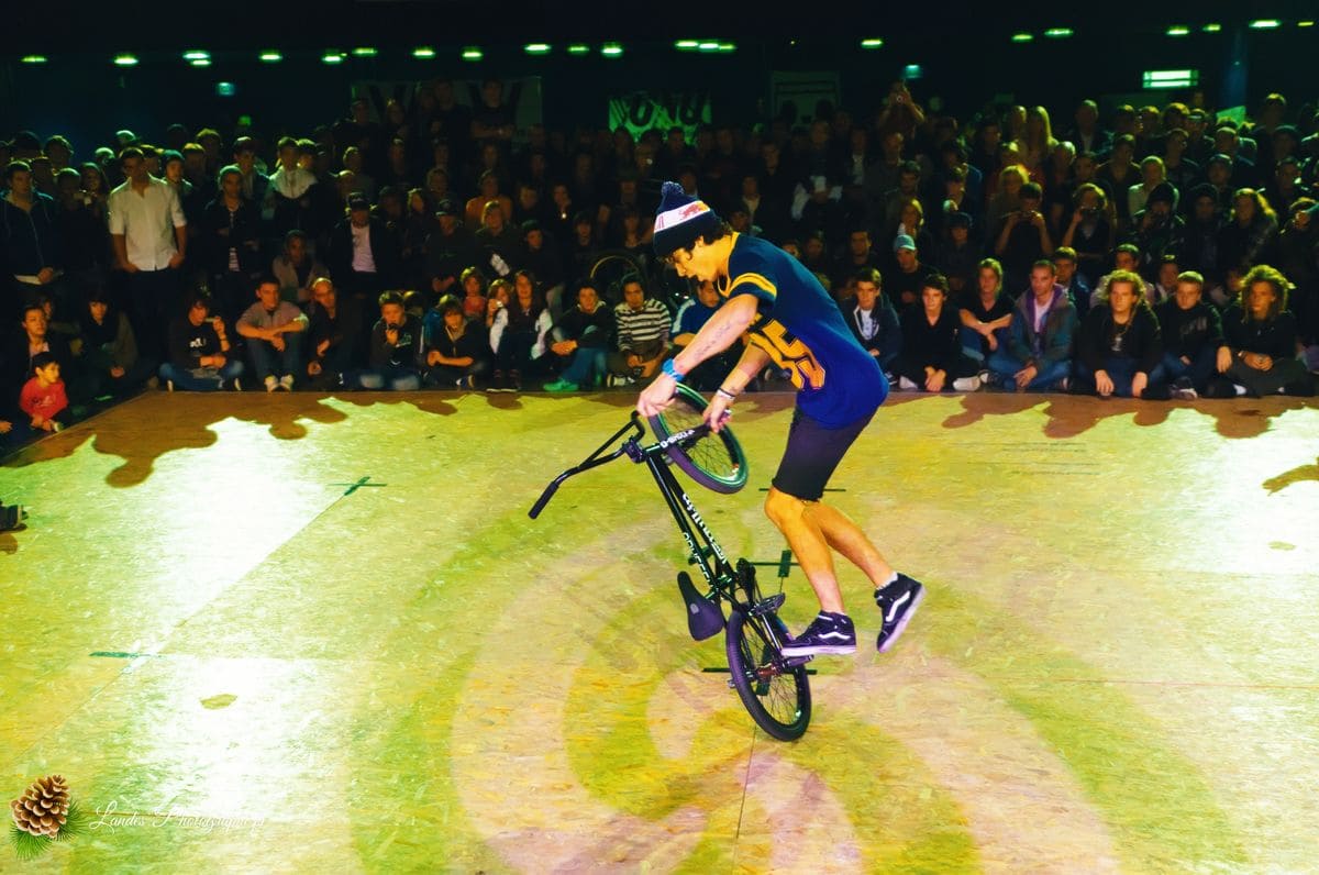 🚲 Flat BMX : Le Reportage Officiel aux Vibrations Urbaines 2010 de Pessac Flat BMX aux Vibrations Urbaines 2010