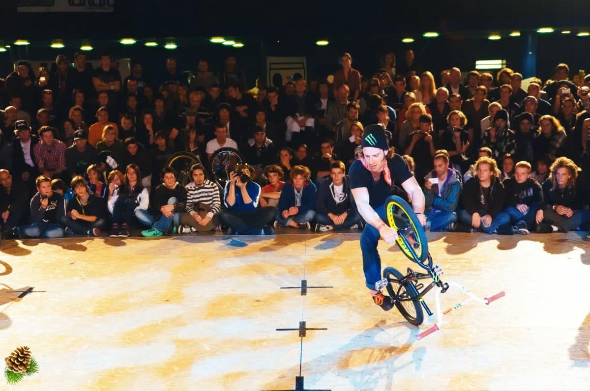 🚲 Flat BMX : Le Reportage Officiel aux Vibrations Urbaines 2010 de Pessac Flat BMX aux Vibrations Urbaines 2010