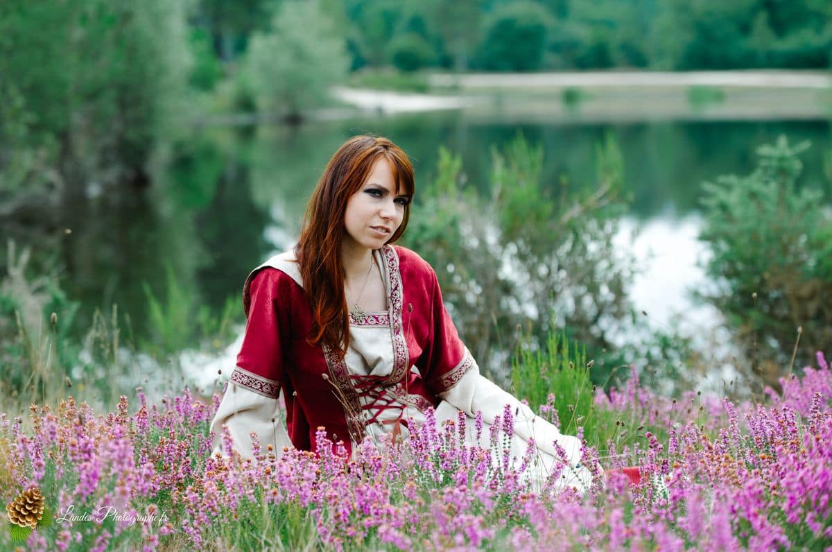 🏰 Époque et Élégance : Séance Photo Portrait Médiéval avec Agnès Médiéval
