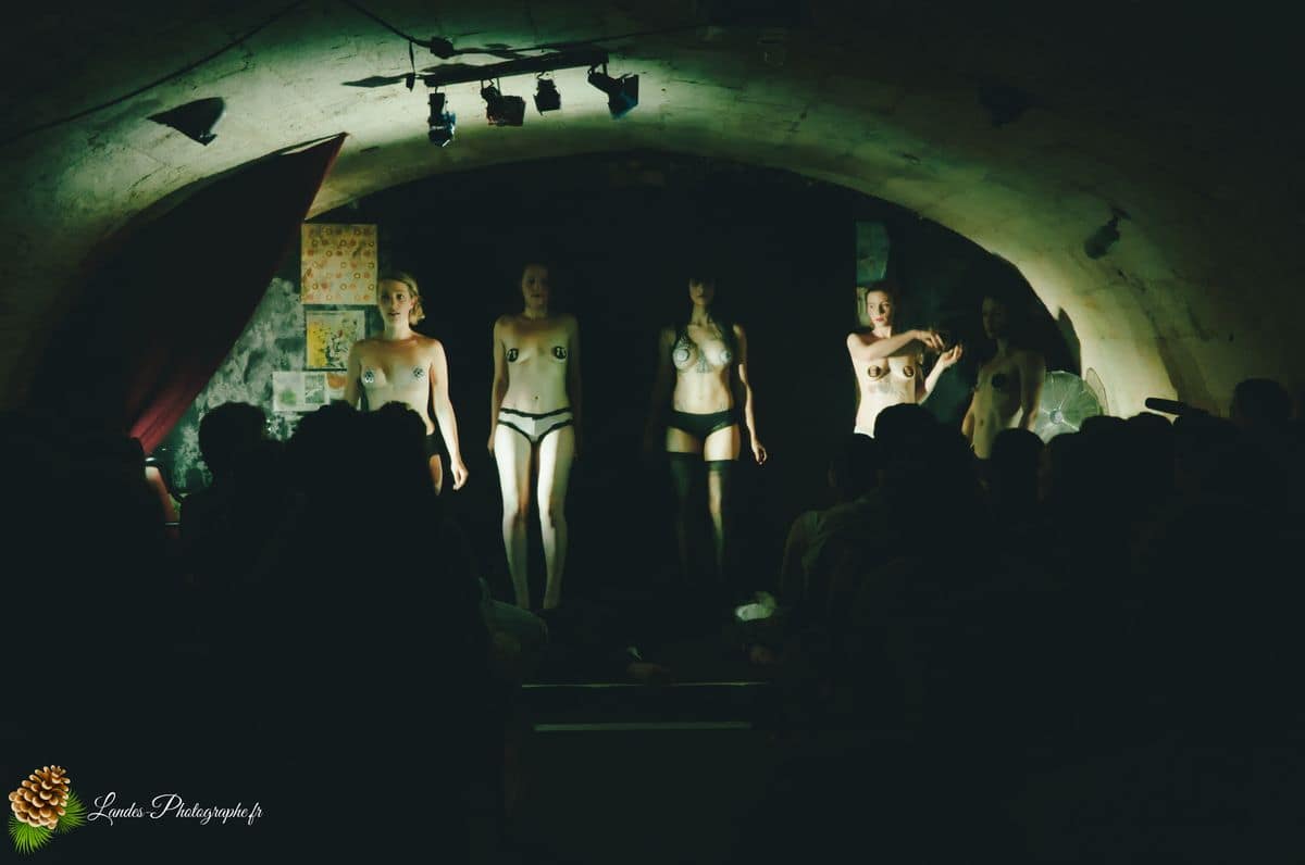 ✨ Extravagance et Glamour : The Divine Ladies – « Dans Tous Les Sens » The Divine Ladies : Dans Tous Les Sens