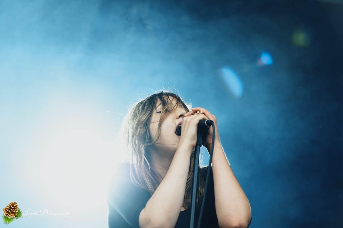 ⚡️ Izia au Festival Garorock 2012 : L'Explosion Rock en Scène Izia en concert au Festival Garorock 2012