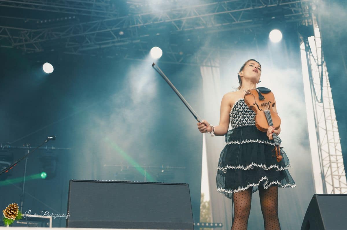 🎸 Dionysos en Concert au Garorock 2012 : La Folie Scénique de Mathias Malzieu Dionysos en concert au Festival Garorock 2012
