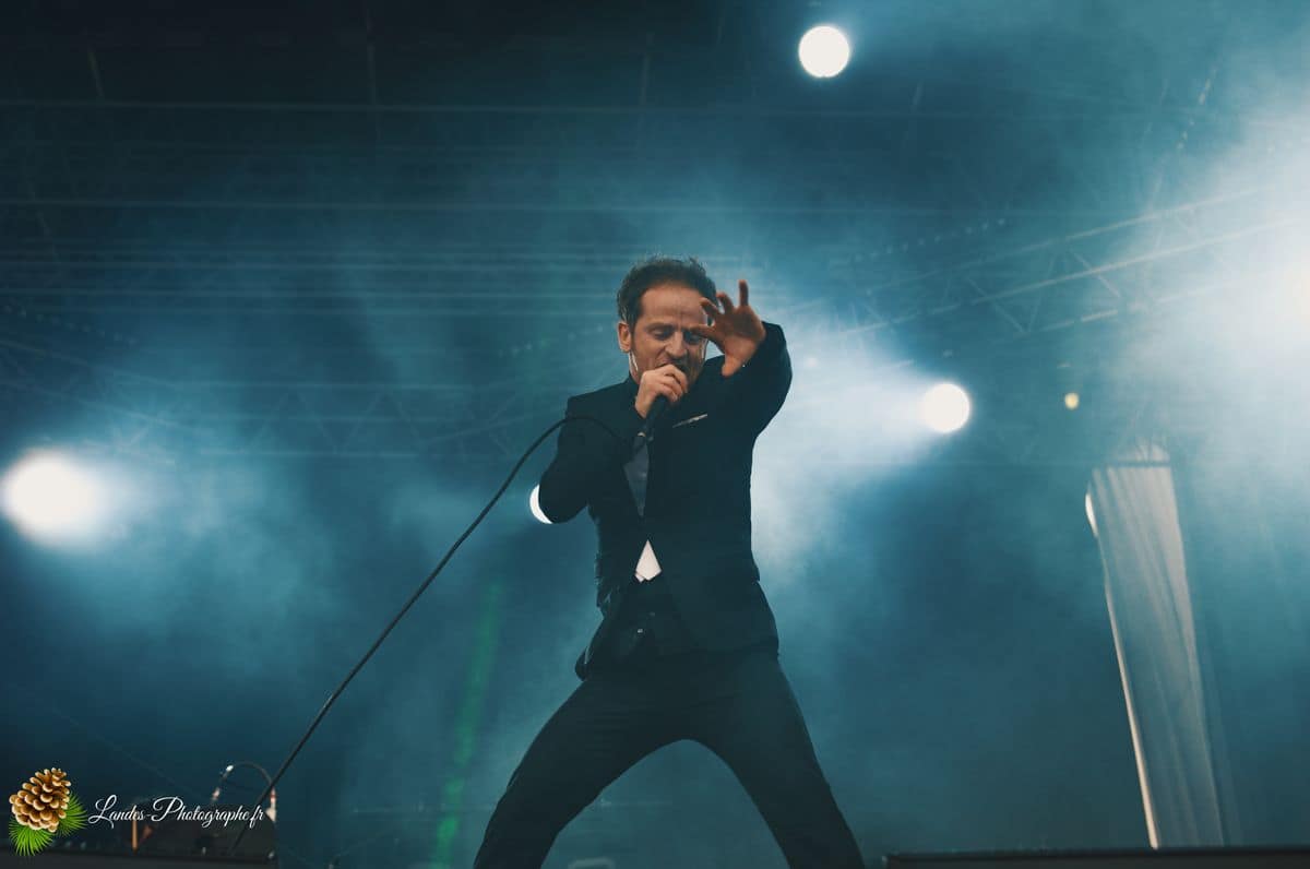 🎸 Dionysos en Concert au Garorock 2012 : La Folie Scénique de Mathias Malzieu Dionysos en concert au Festival Garorock 2012