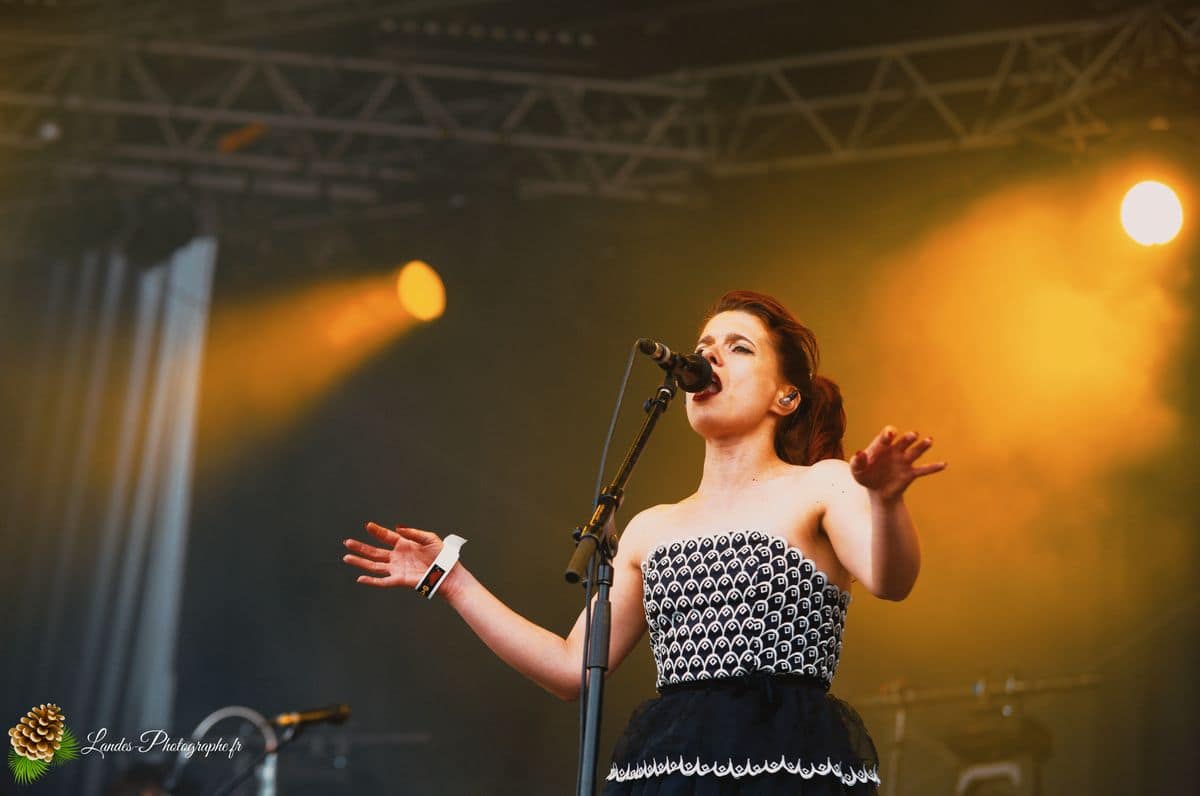 🎸 Dionysos en Concert au Garorock 2012 : La Folie Scénique de Mathias Malzieu Dionysos en concert au Festival Garorock 2012