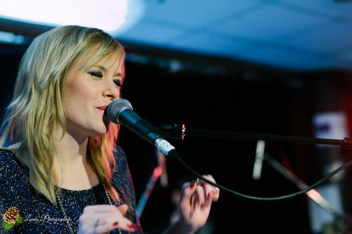 đ€ Fredrika Stahl : Douceur et Ăclat Ă la Rock School Barbey de Bordeaux Fredrika Stahl en live Ă la Rock School Barbey de Bordeaux