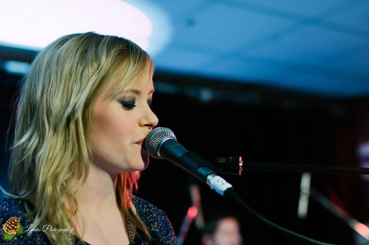 đ€ Fredrika Stahl : Douceur et Ăclat Ă la Rock School Barbey de Bordeaux Fredrika Stahl en live Ă la Rock School Barbey de Bordeaux