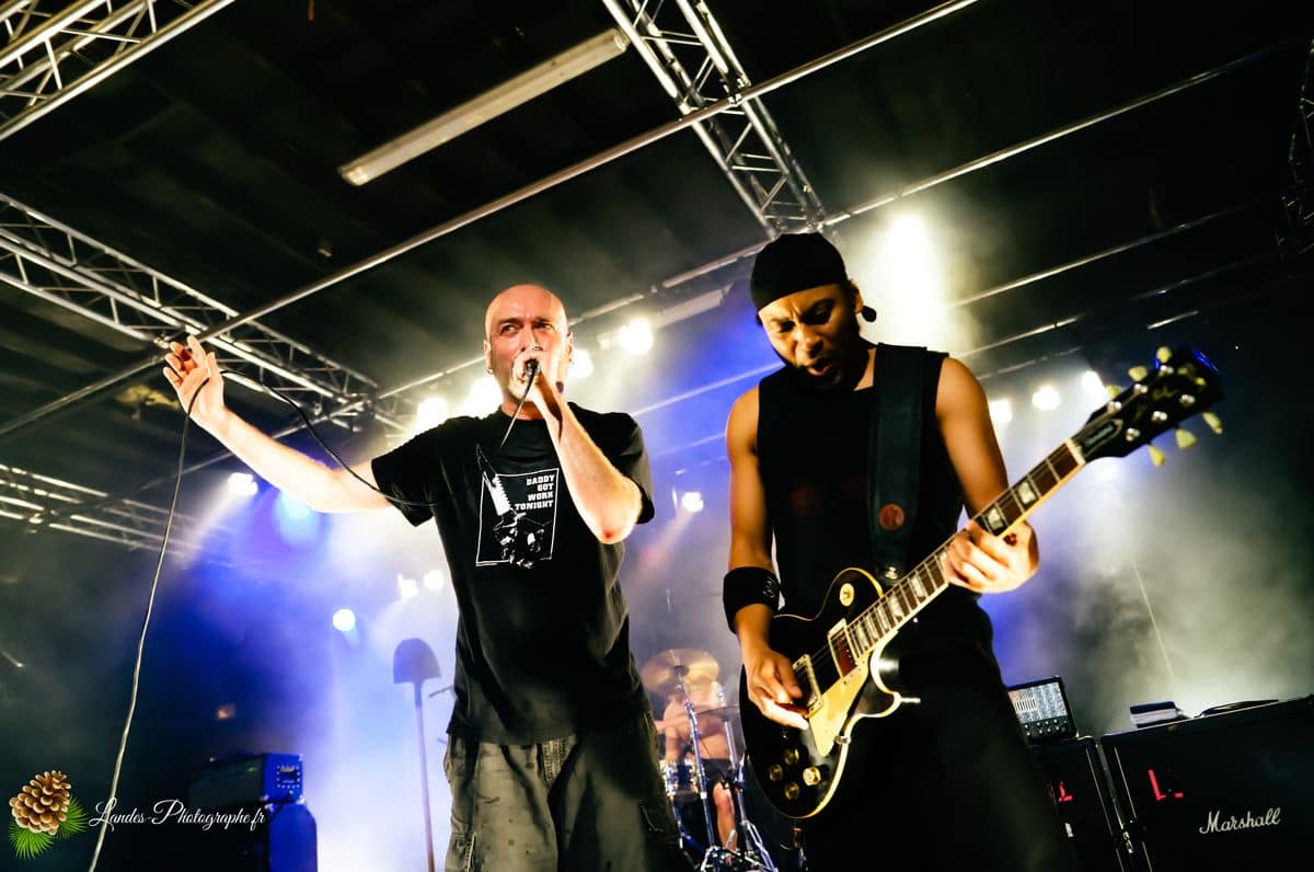 đ€ Lofofora au Big Fuzz de Jonzac 2012 : L'Essence du Metal Alternatif Français Lofofora en concert au Big Fuzz de Jonzac 2012