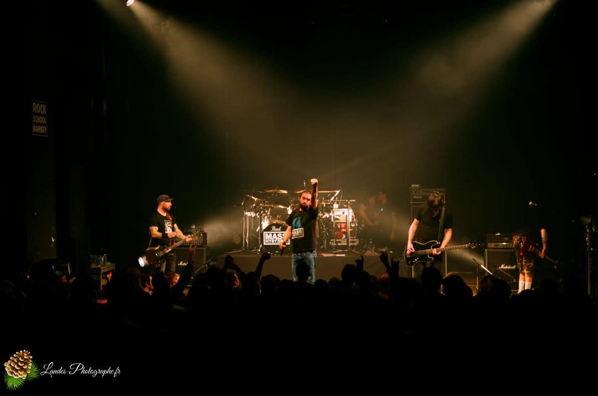 đ€ Reportage Immersion : Mass Hysteria, des Balances au Live Ă la Rock School Barbey Mass Hysteria en concert Ă la Rock School Barbey de Bordeaux