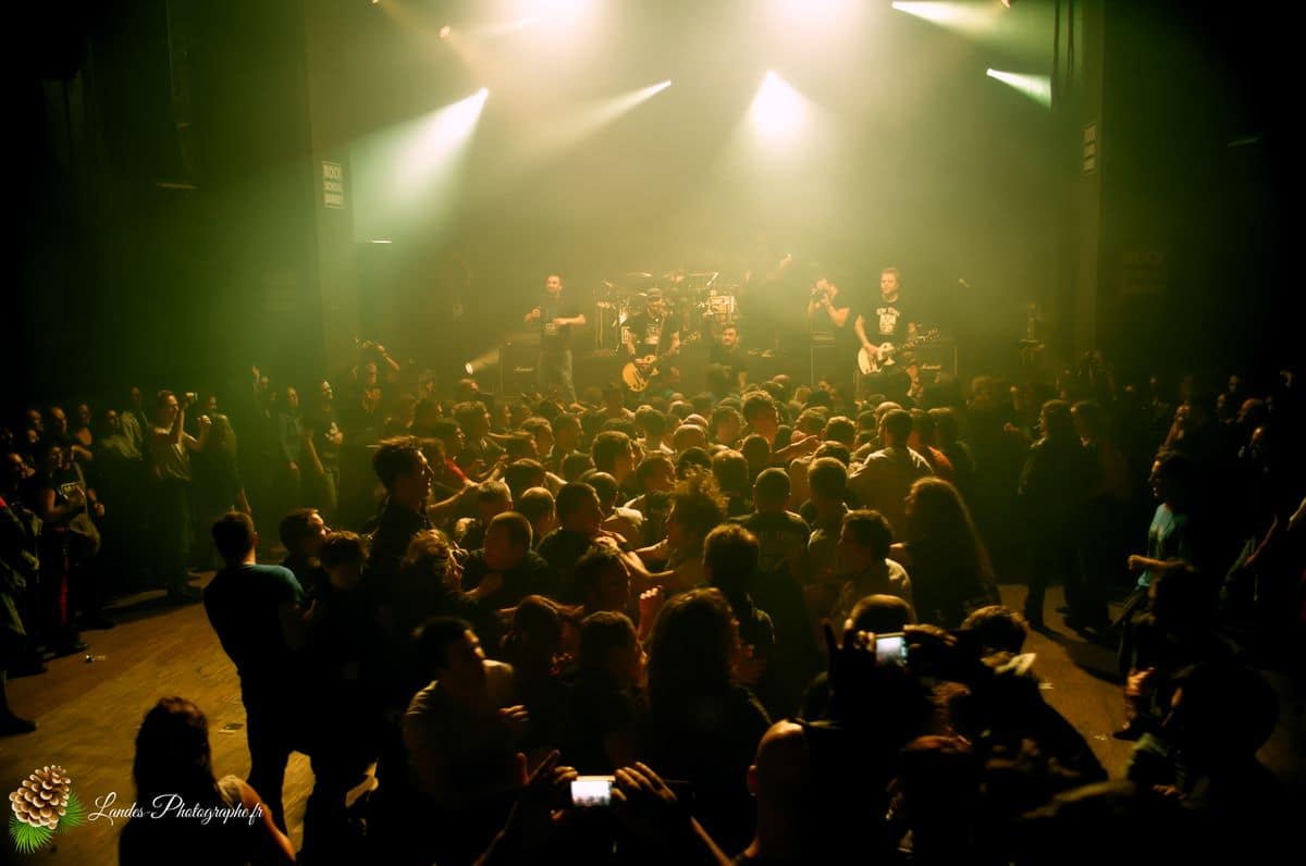 đ€ Reportage Immersion : Mass Hysteria, des Balances au Live Ă la Rock School Barbey Mass Hysteria en concert Ă la Rock School Barbey de Bordeaux