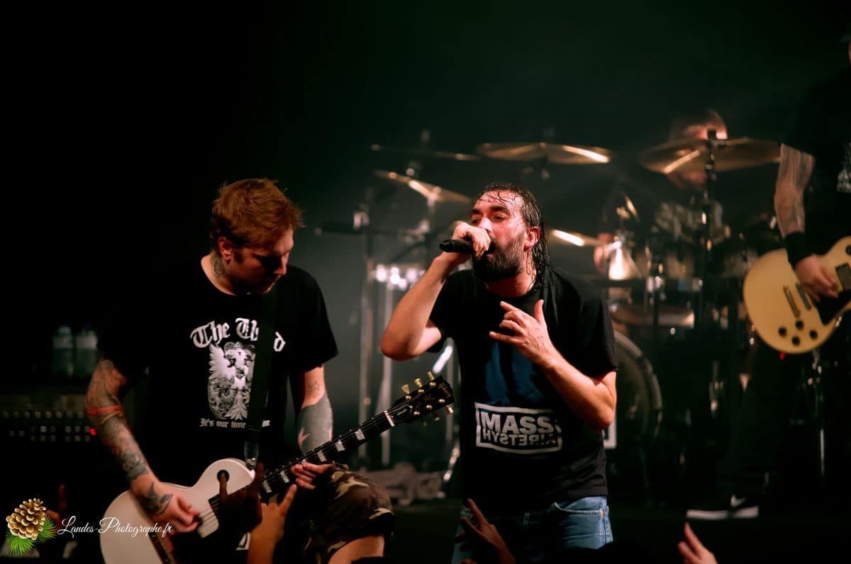 đ€ Reportage Immersion : Mass Hysteria, des Balances au Live Ă la Rock School Barbey Mass Hysteria en concert Ă la Rock School Barbey de Bordeaux