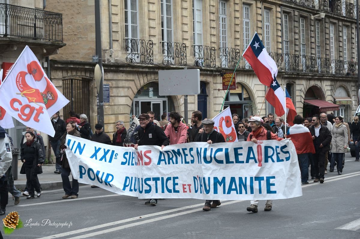 📰 Reportage pour Corbis-Images : Couverture de la Manifestation du 1er Mai 2013 à Bordeaux Manifestation du 1er Mai 2013 à Bordeaux