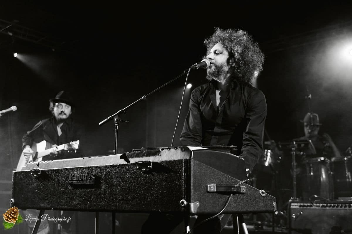 đ€ Bazbaz : L'Ambiance Reggae-Soul Ă l'Espace Tatry de Bordeaux Bazbaz en live Ă lâEspace Tatry de Bordeaux