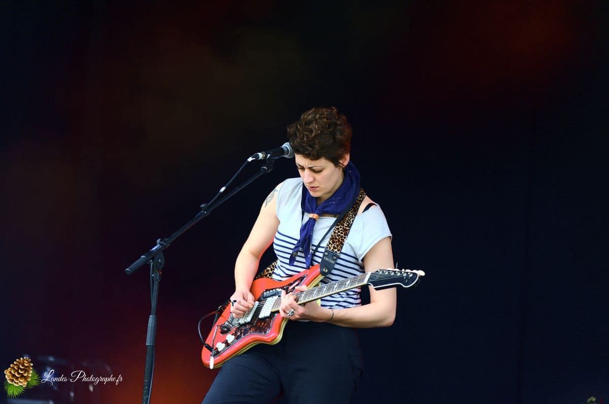 🎶 Mell en concert au Festival En Bonne Voix 2014 Mell en live au Festival En Bonne Voix 2014