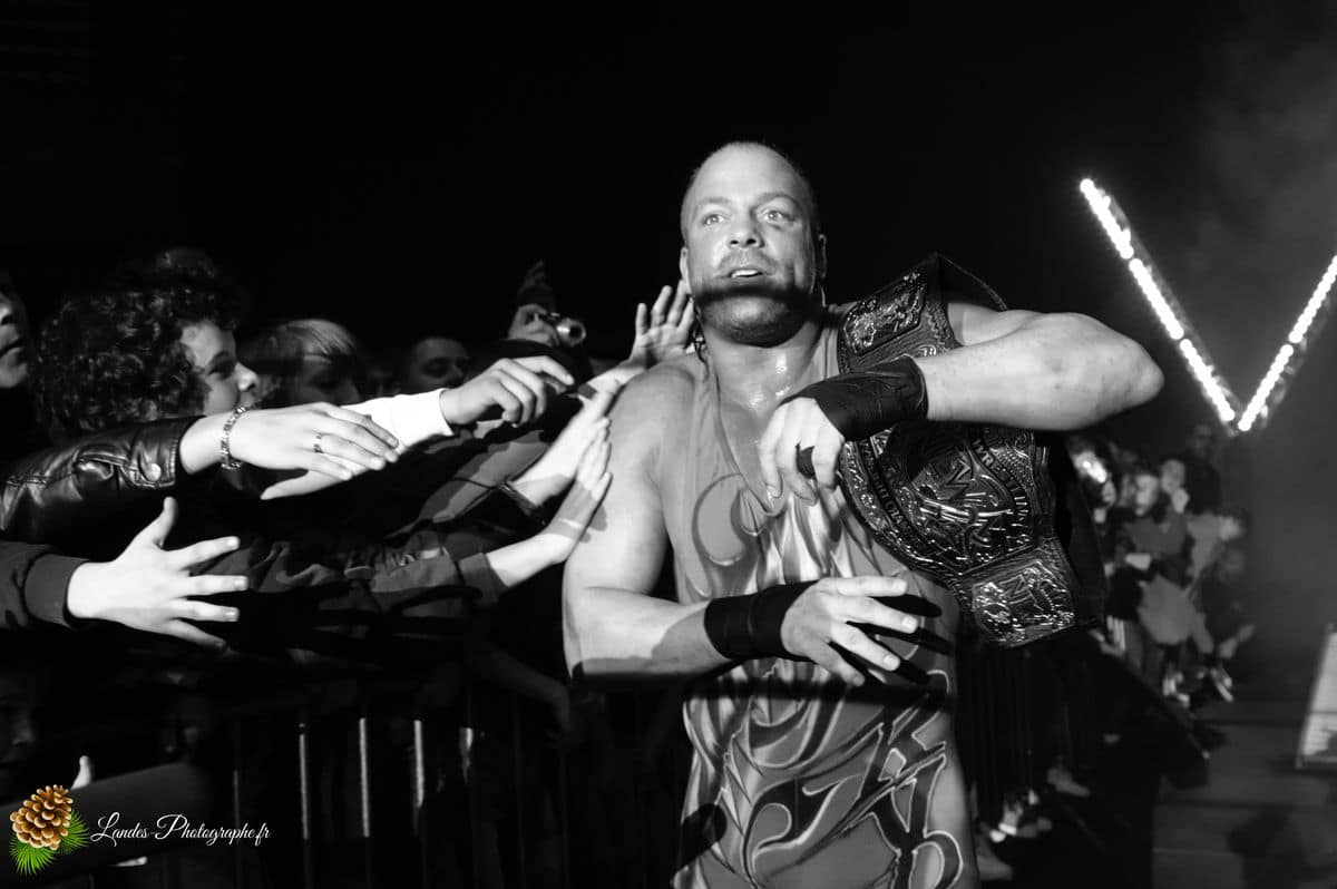 🤼 AWR European Tour 2009 : L'Explosion du Catch à Mériadeck ! AWR European Tour 2009 à la Patinoire Mériadeck de Bordeaux