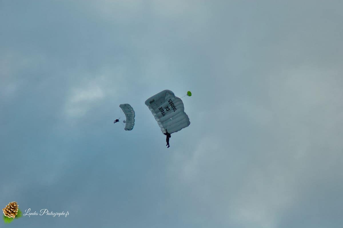 đ«đ· SolennitĂ© RĂ©publicaine : Reportage de la CĂ©rĂ©monie du 14 Juillet Ă Bordeaux CĂ©rĂ©monie du 14 Juillet Ă Bordeaux