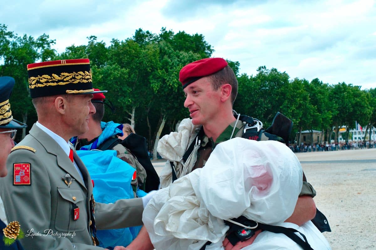 đ«đ· SolennitĂ© RĂ©publicaine : Reportage de la CĂ©rĂ©monie du 14 Juillet Ă Bordeaux CĂ©rĂ©monie du 14 Juillet Ă Bordeaux