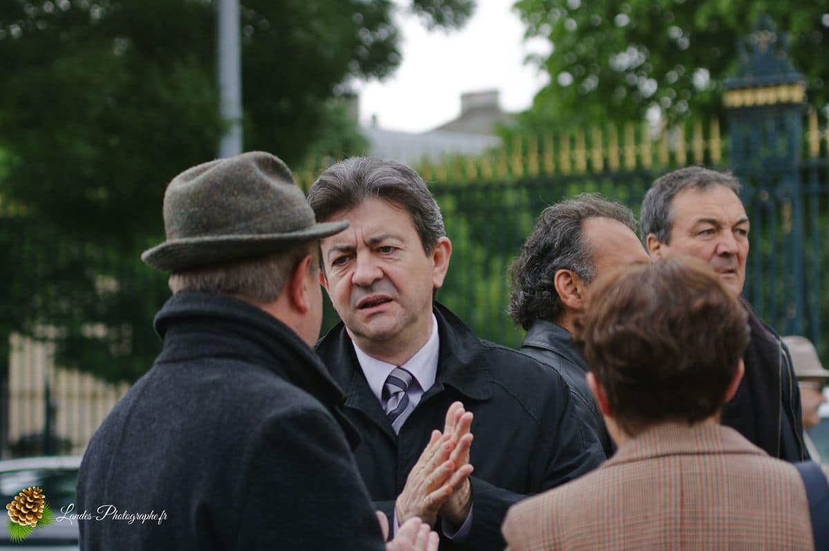 📰 Photojournalisme : Couverture de la Manifestation du 1er Mai à Bordeaux Manifestation du 1er Mai 2009