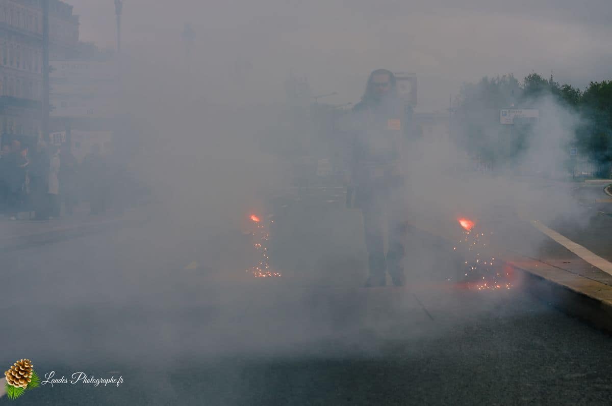 📰 Photojournalisme : Couverture de la Manifestation du 1er Mai à Bordeaux Manifestation du 1er Mai 2009