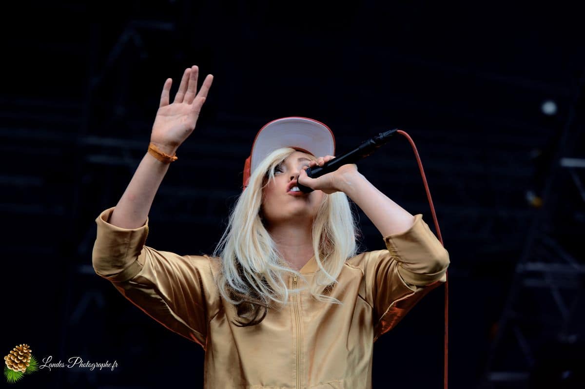 🎧 The Ting Tings au Garorock 2012 : Minimalisme et Énergie Pop-Indie The Ting Tings en concert au Garorock 2012