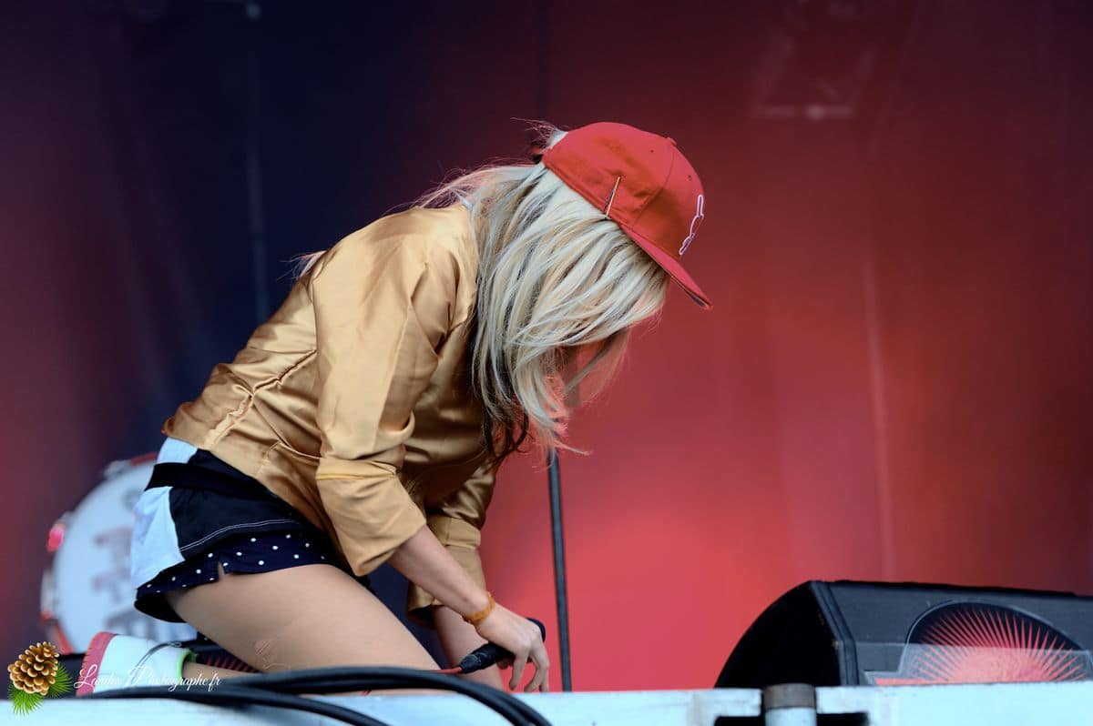 🎧 The Ting Tings au Garorock 2012 : Minimalisme et Énergie Pop-Indie The Ting Tings en concert au Garorock 2012