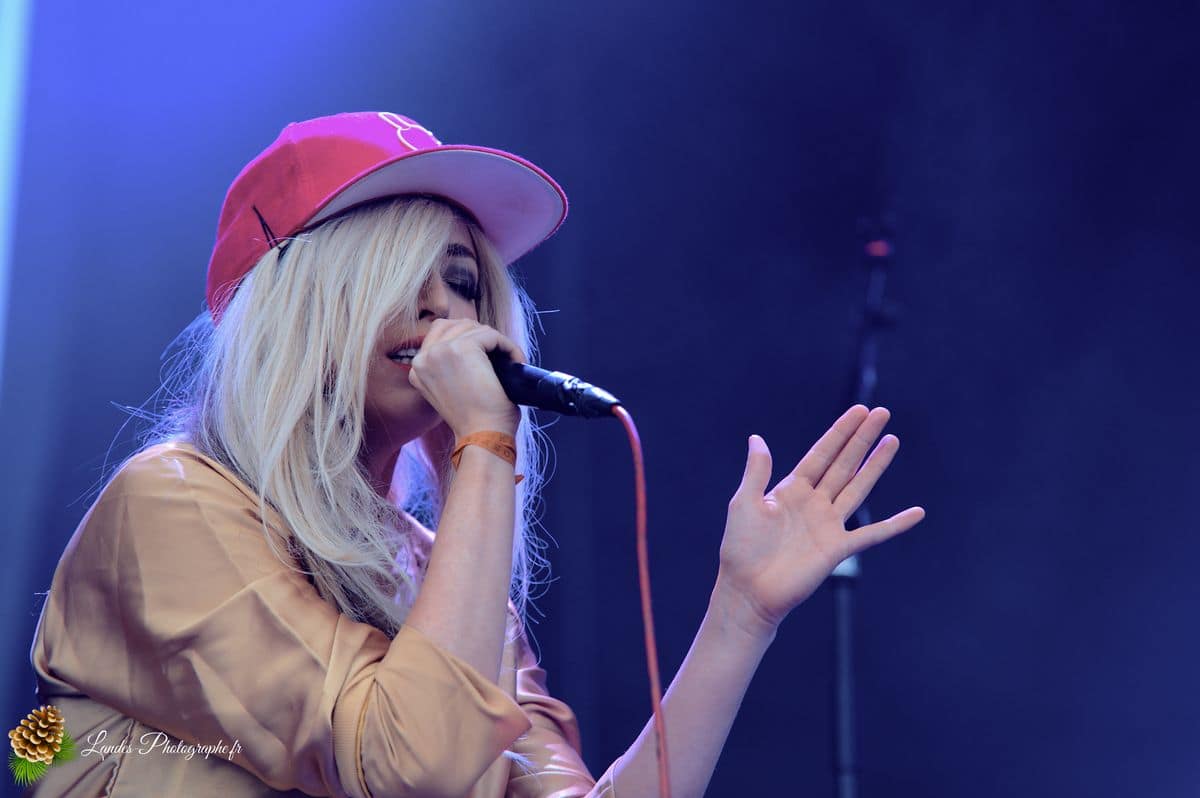 🎧 The Ting Tings au Garorock 2012 : Minimalisme et Énergie Pop-Indie The Ting Tings en concert au Garorock 2012